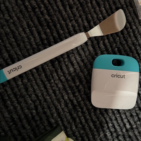 Cricut Joy machine with carry case and bundle of accessories. - Picture 7 of 17